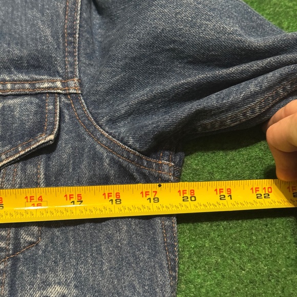 Vintage 90s Levi’s Denim Jean Jacket, Iconic Timeless Style, Medium - Picture 7 of 9